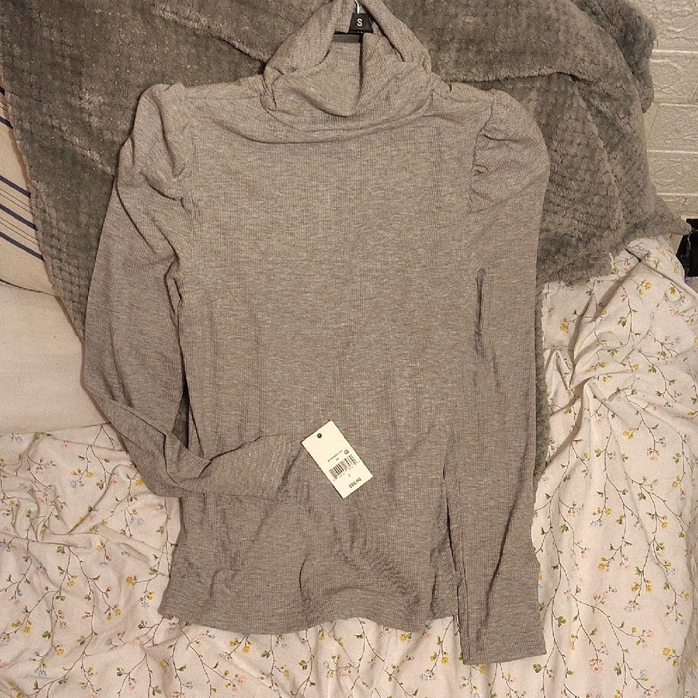 Elegant Heather Gray Turtleneck Sweater